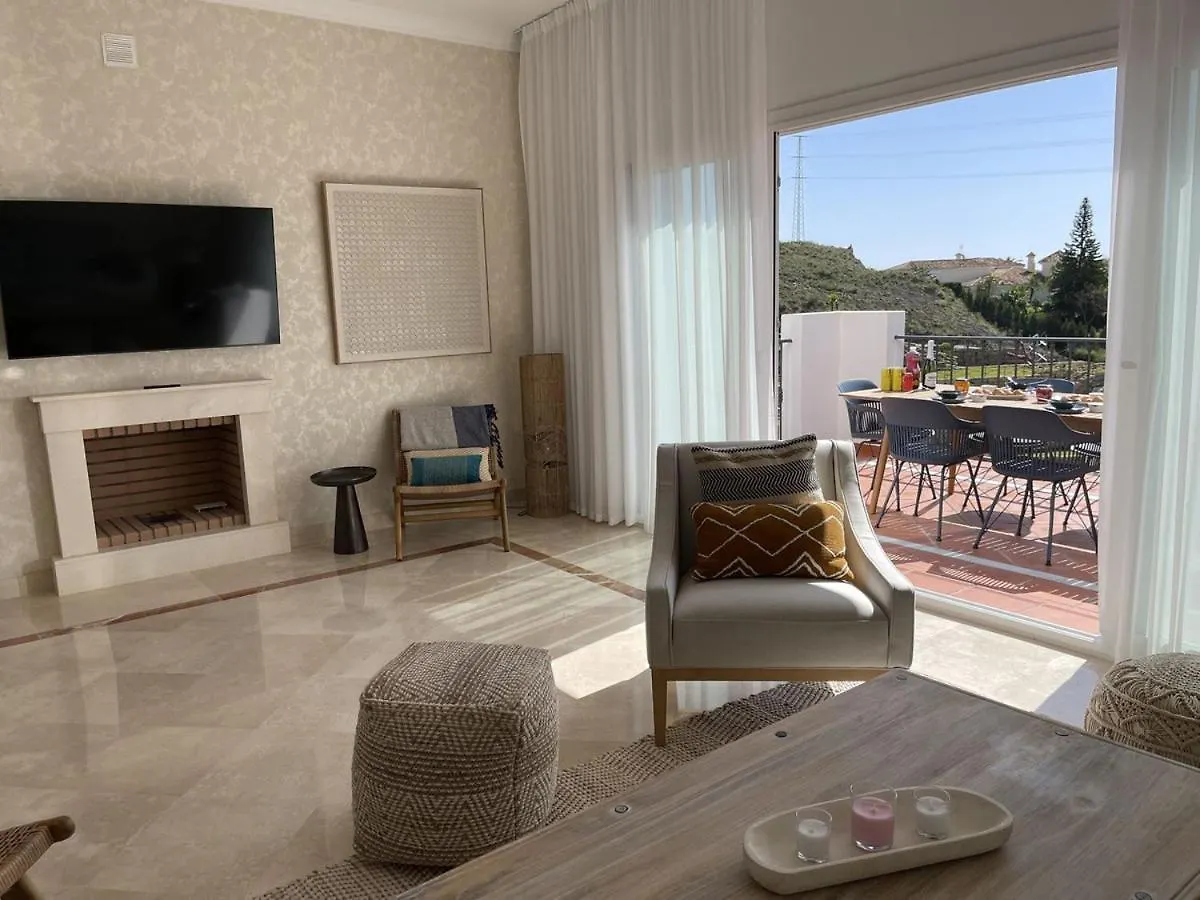 Luxury Penthouse Casa De Paraiso, Sea View, Pools, Golf 埃斯特波纳 西班牙